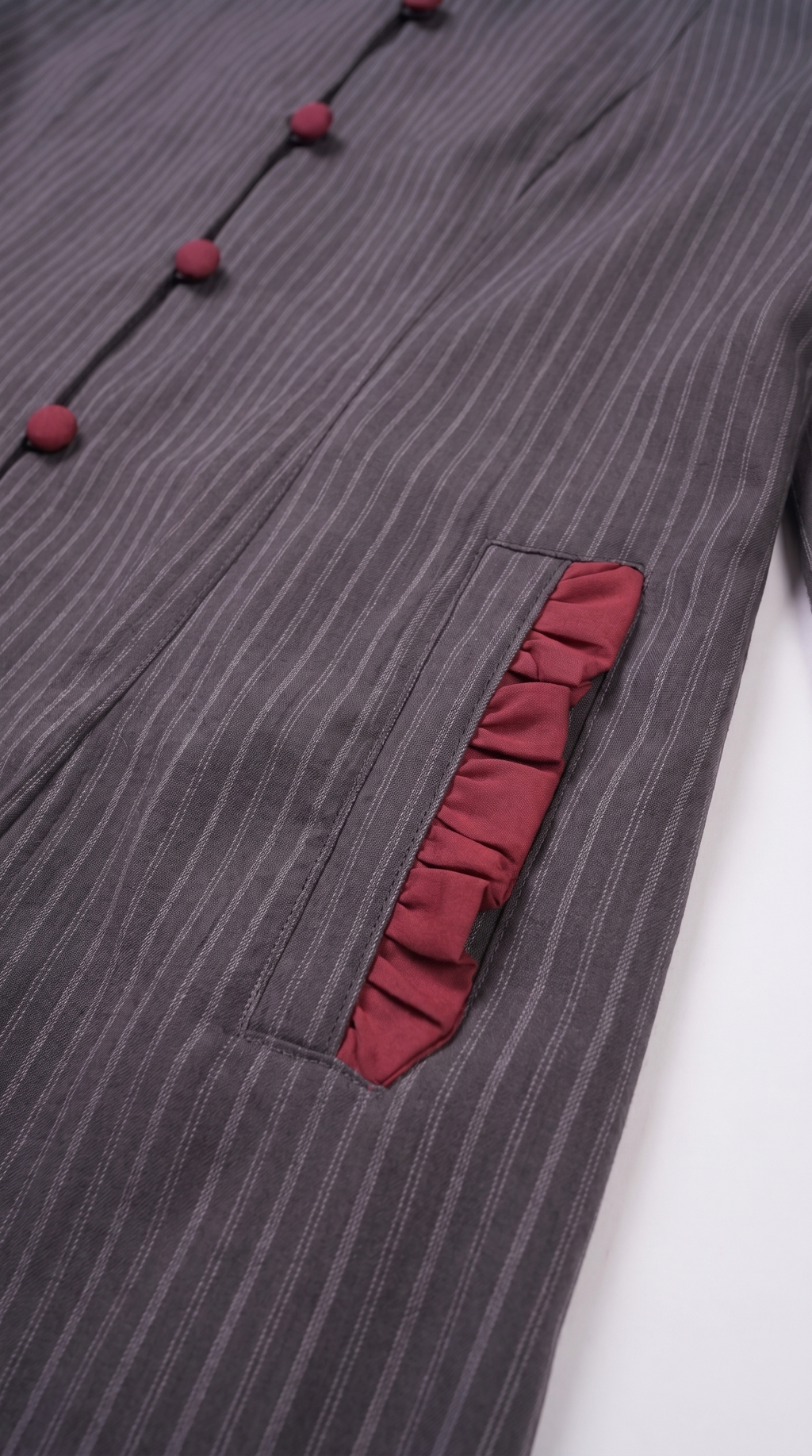 WAVY BORDERS ABAYA S7